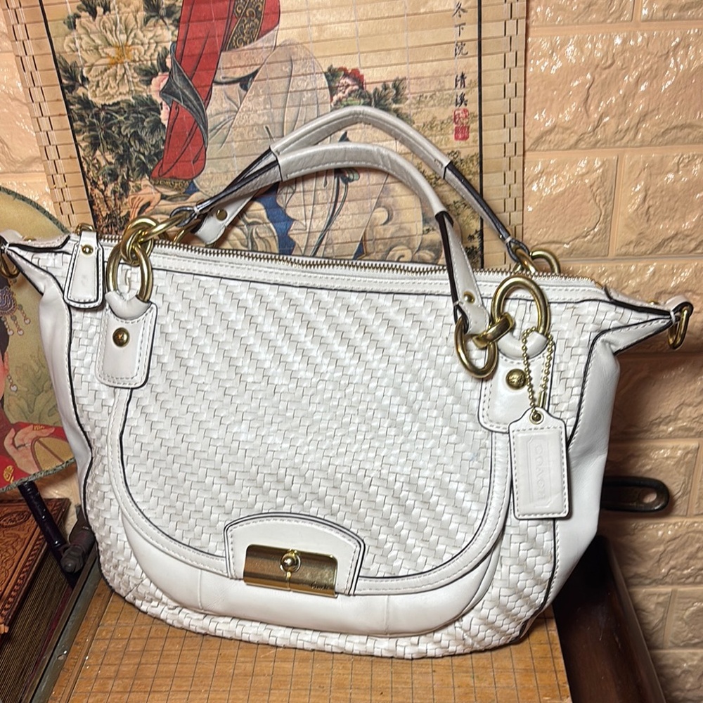 Coach Shoulder Bag Woven White Leather Kristen Gold Hardware 14”Lx10”Hx4”W
